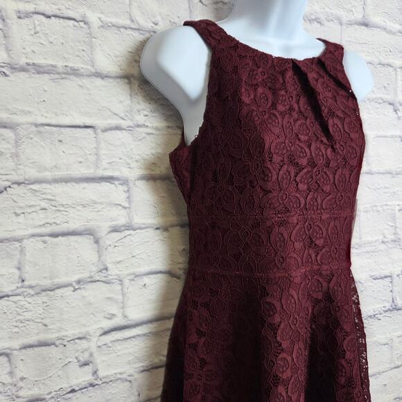 NWT Wisp Kalia Dress Size 2 Burgandy Lace Sleeveless - Picture 4 of 16